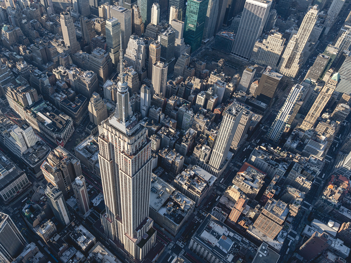 Photographing New York City's most iconic building, Empire State Building.