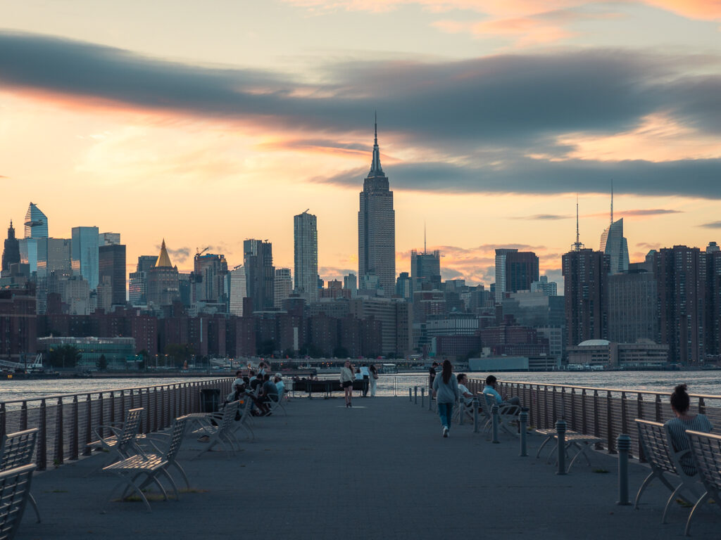 Williamsburg's North 5th Street Pier and Park is a beautiful Brooklyn photography spot.