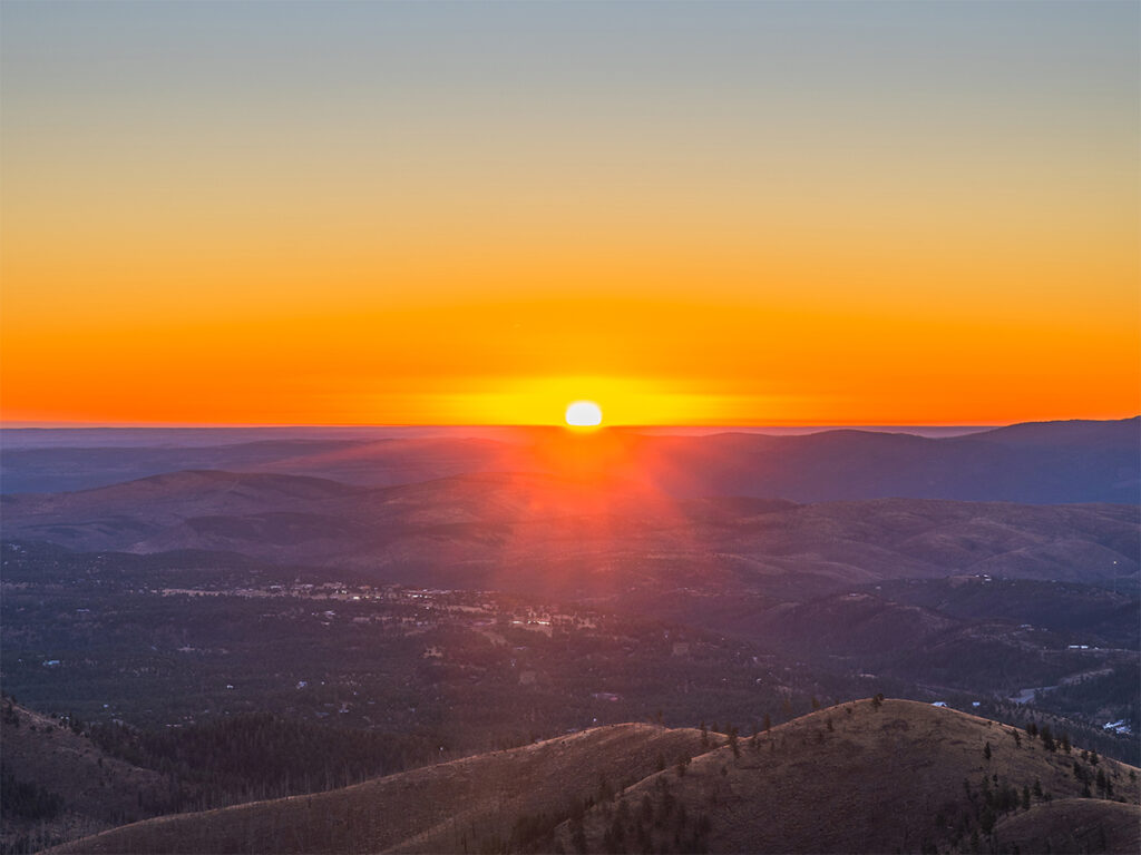 Sunrise at Monjeau Lookout in Ruidoso, New Mexico.
