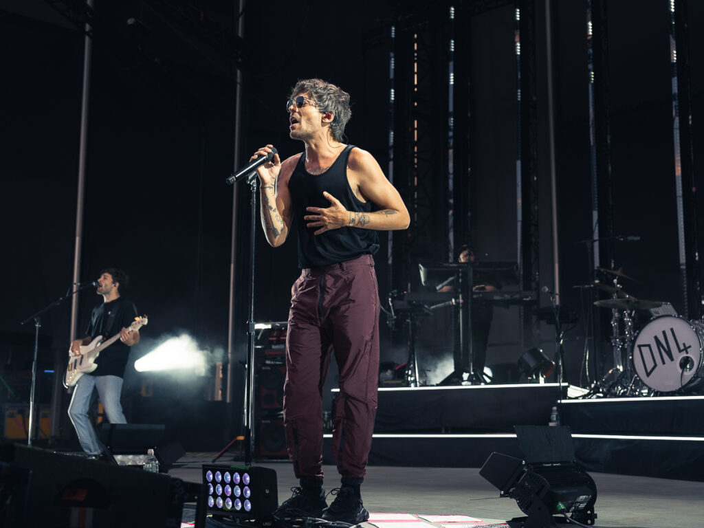 Louis Tomlinson concert photography at Forest Hills Stadium in Queens, NY.