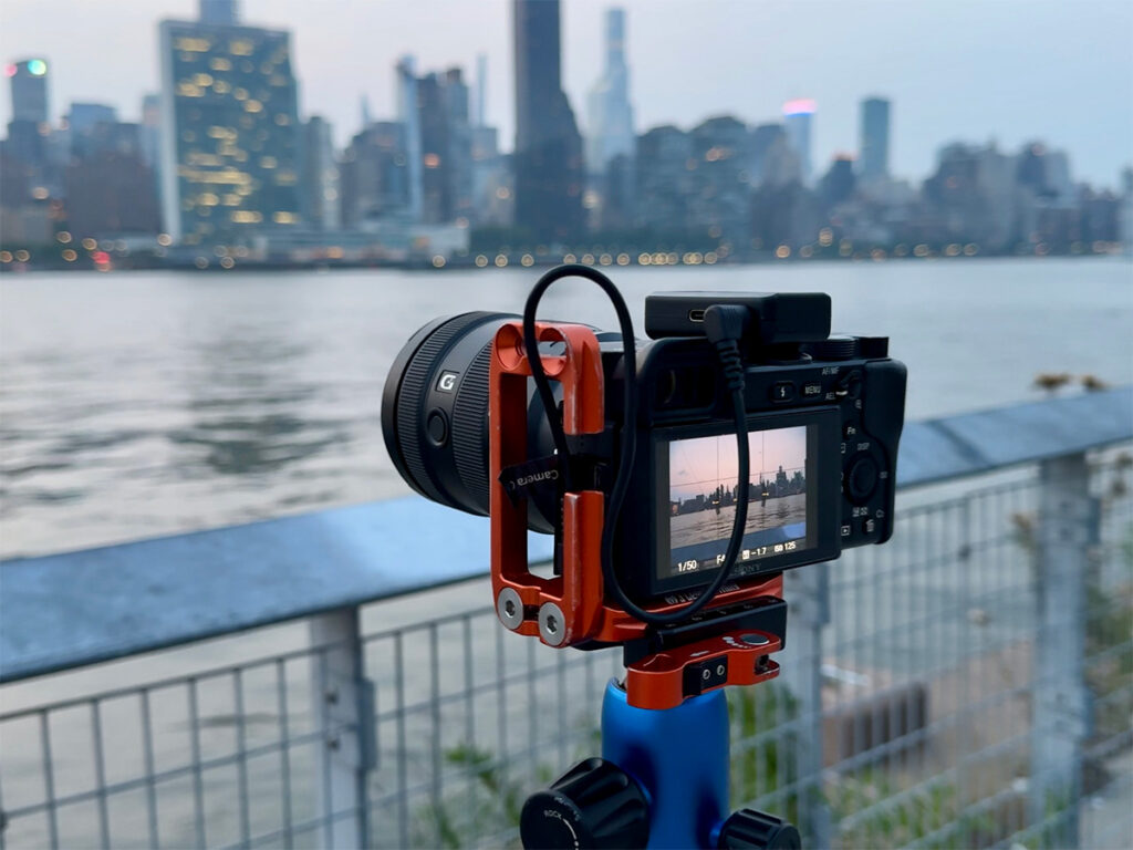 Neewer NM28 wireless mic paired with a Sony a7iii.