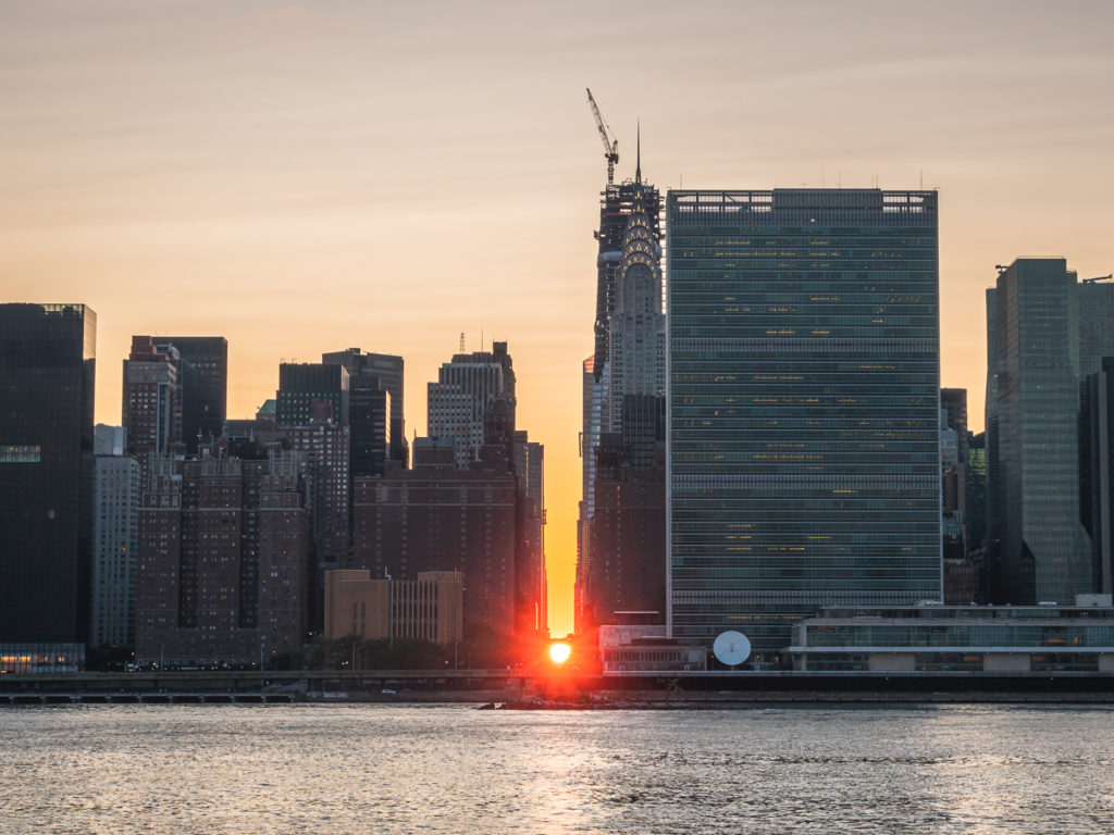 The full view of Manhattanhenge sun photography as seen from Long Island City.