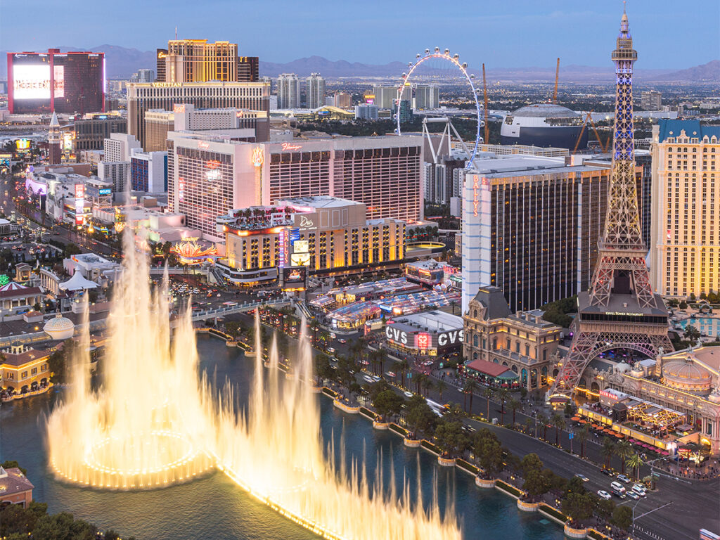 Watching the Bellagio Fountains is a must do free activity during your 4 days Las Vegas Travel Guide.